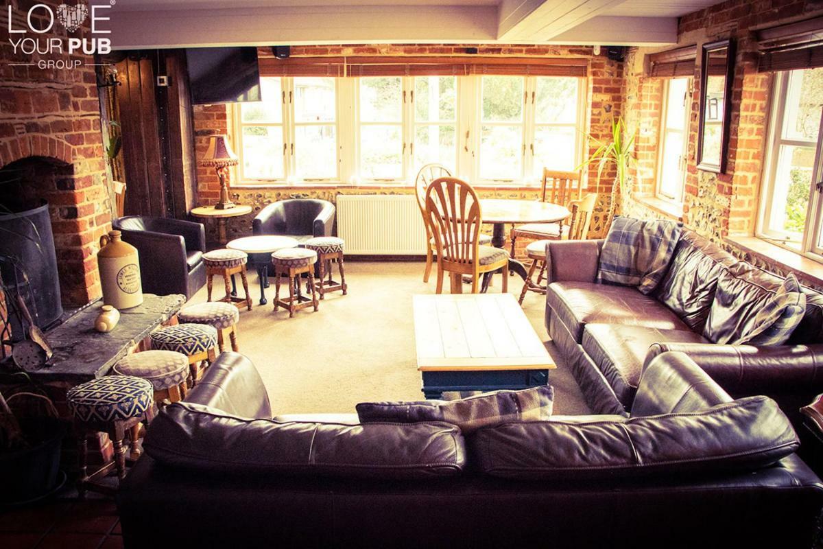 The Rising Sun Inn วอเตอร์ลูวิลล์ ภายนอก รูปภาพ